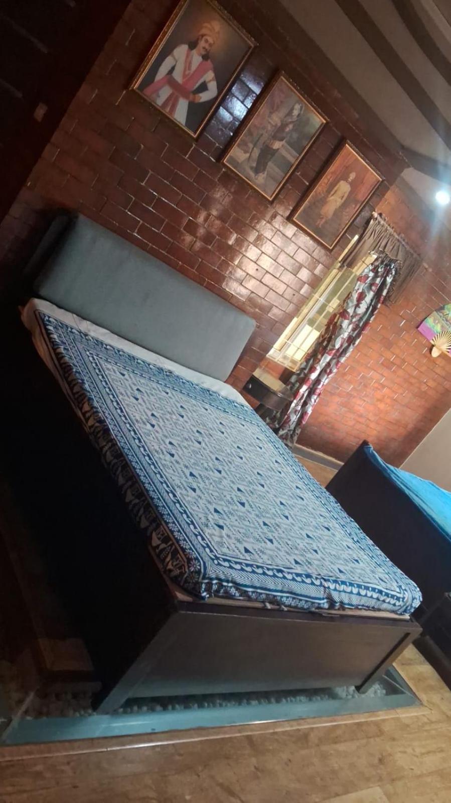 Tvh Park Rozalia Hostel Chennai Bagian luar foto